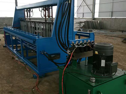 半自動液壓軋花網(wǎng)機(jī)